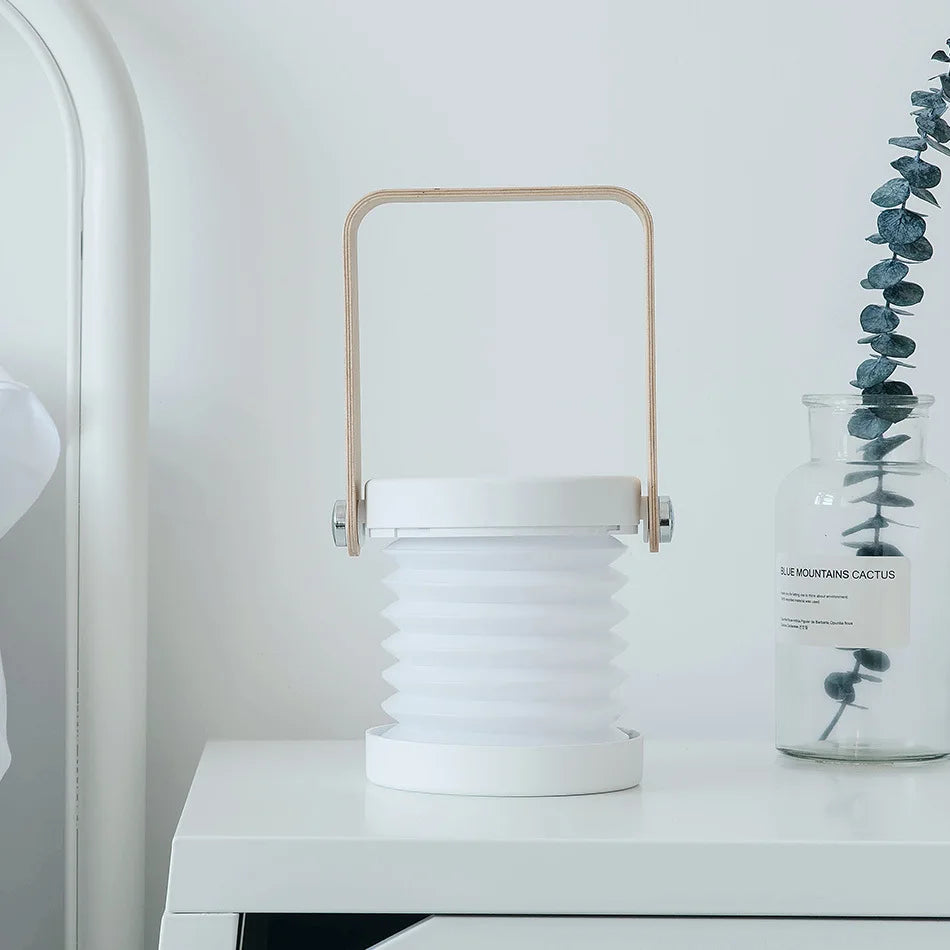 CompactGlow – Elegant Foldable LED Desk Lamp for Home and On the Go