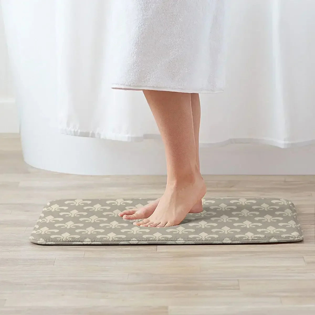 FloraWeave - Stylish Floral Rug for Your Living Room