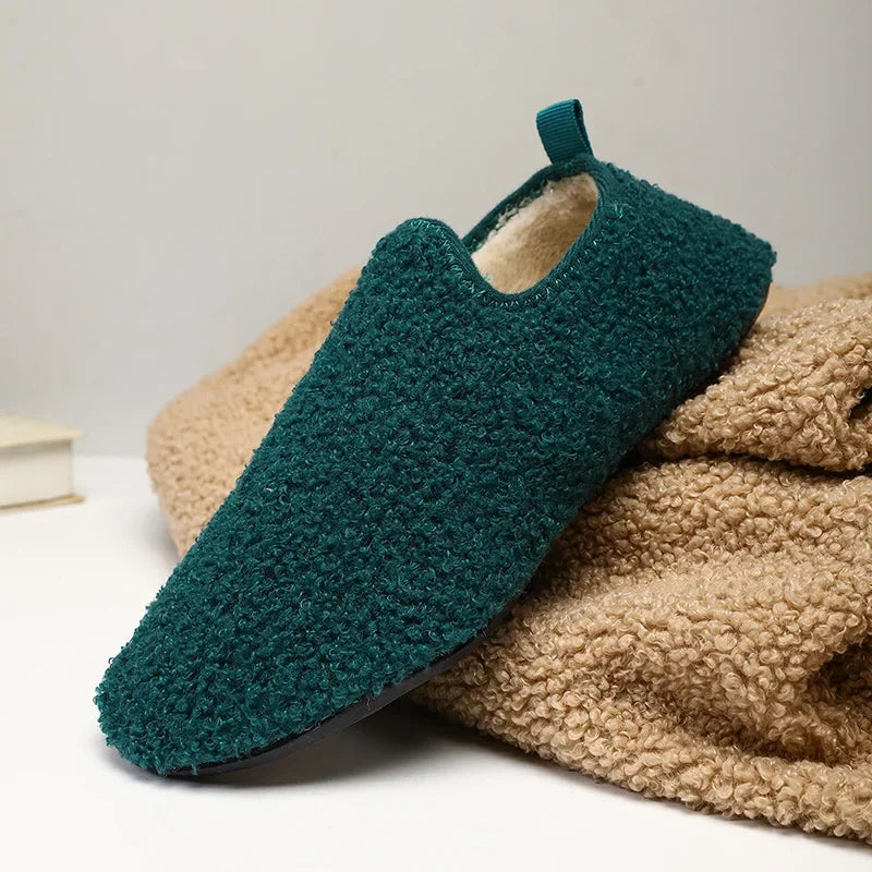 Cloud Warmers Slippers - Luxurious Plush House Shoes for Optimal Comfort