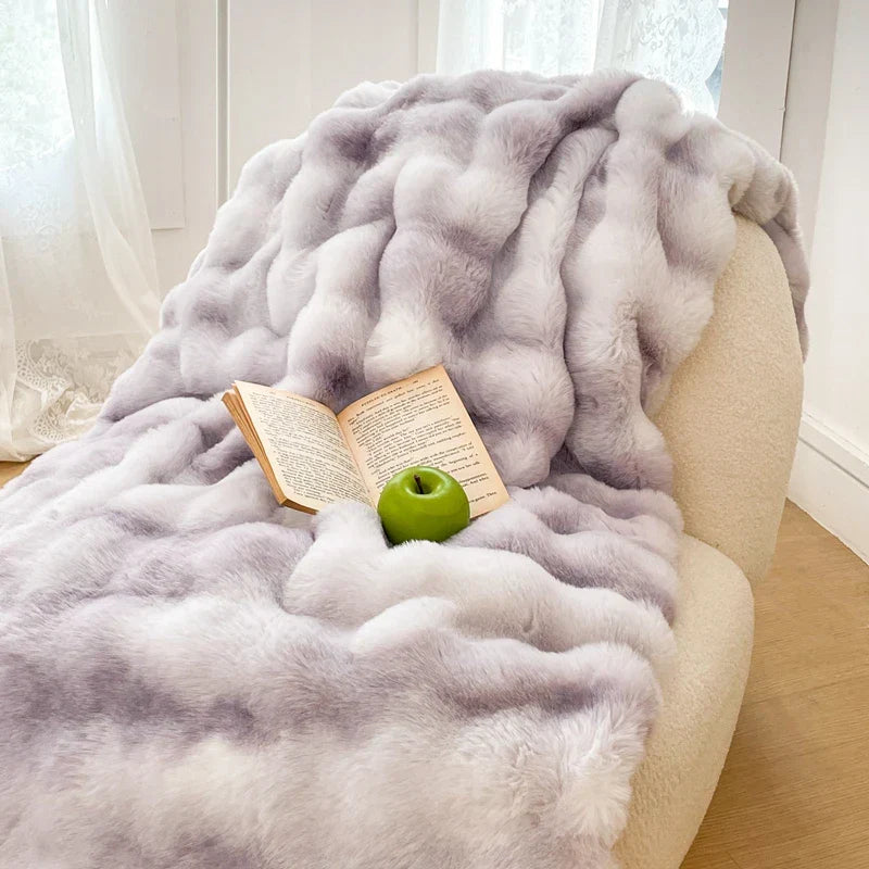 PlushGlow – Luxurious Fluffy Throw for Ambiance and Comfort