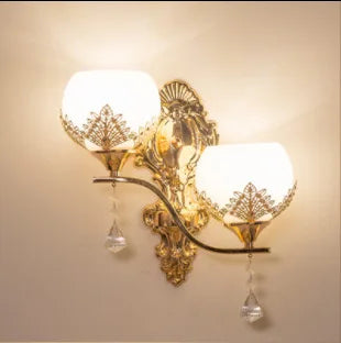 CrystalLuxe – Gouden LED Wandlamp voor Sfeervolle Verlichting