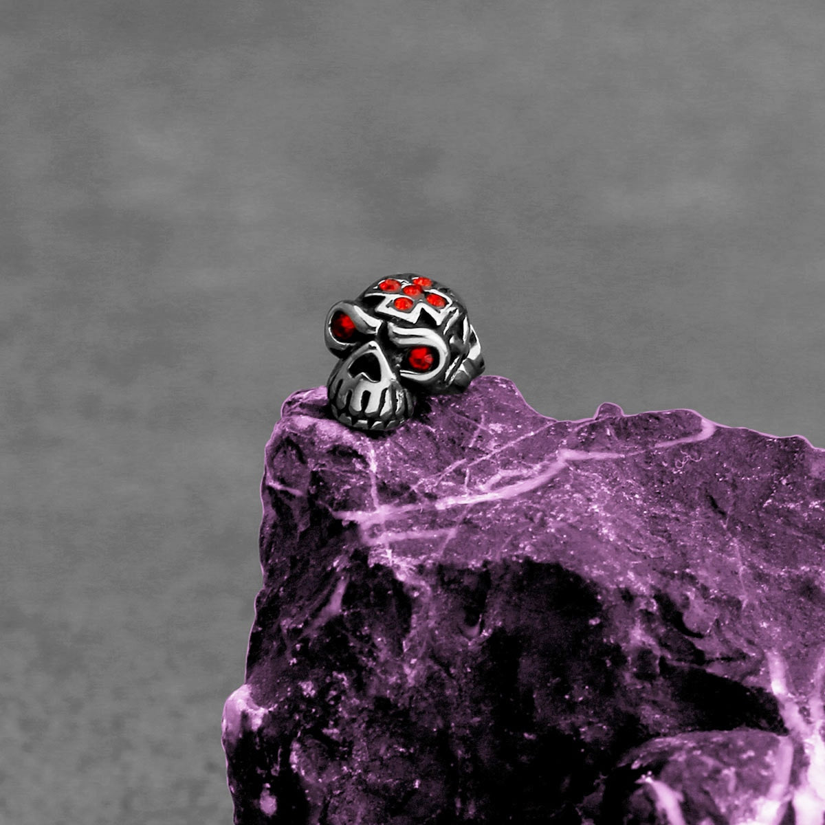 SkullEarrings - Tough Earrings with an Edgy Design