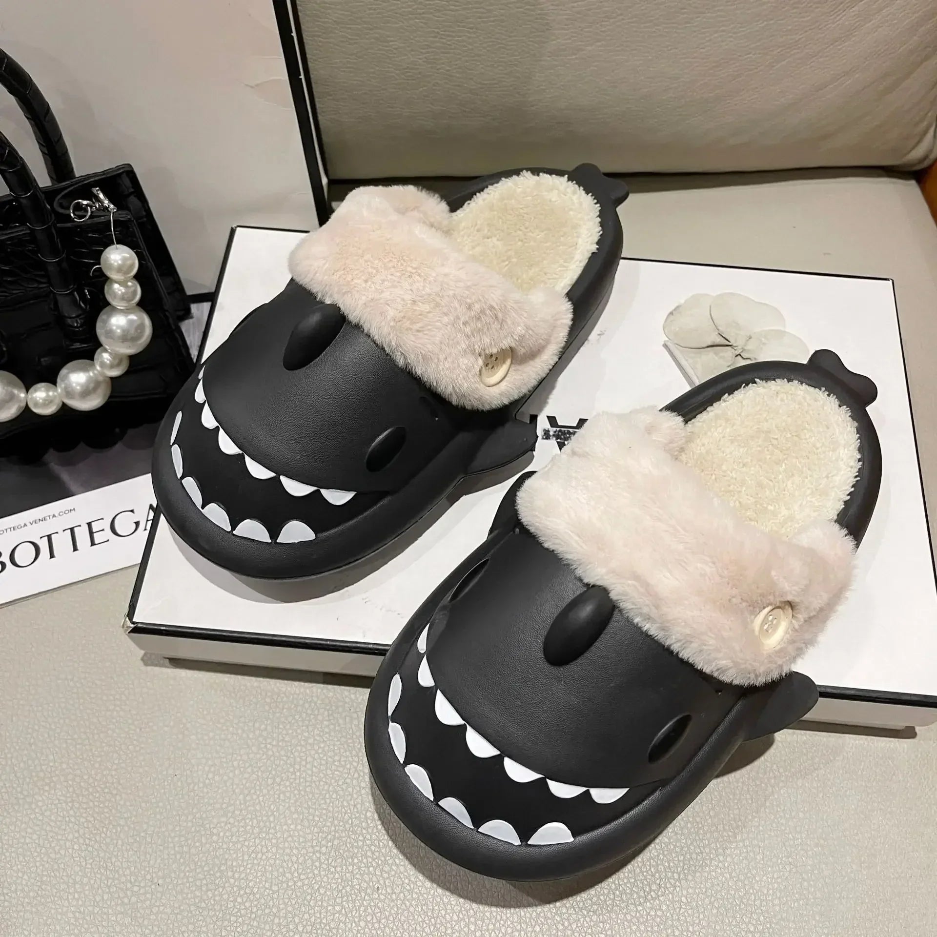 SharkSlippers - Playful Shark Cotton Slippers for Comfortable Indoor Use