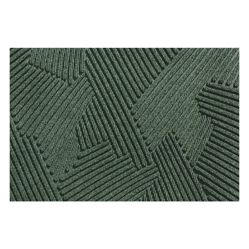 EcoStep – Sustainable Anti-Slip Mat for Safe Access