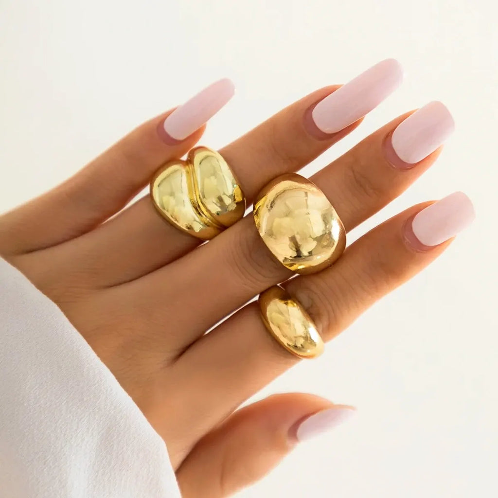 TrioGlam Rings - Set of 3 Shiny Metal Decorations