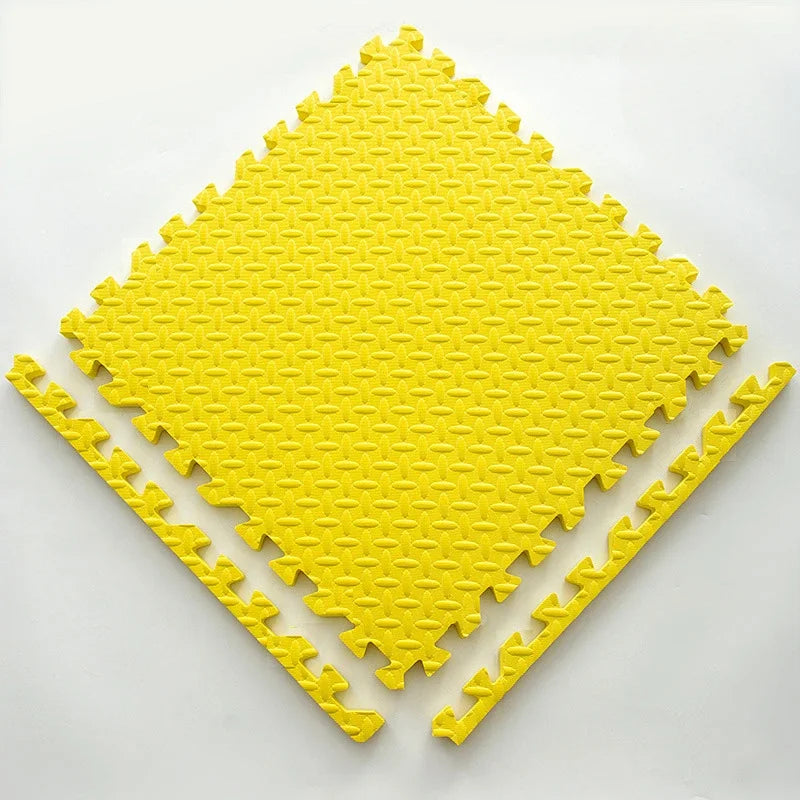SafePlay Thick Play Mat for Babies – Safe and Comfortable Play Area