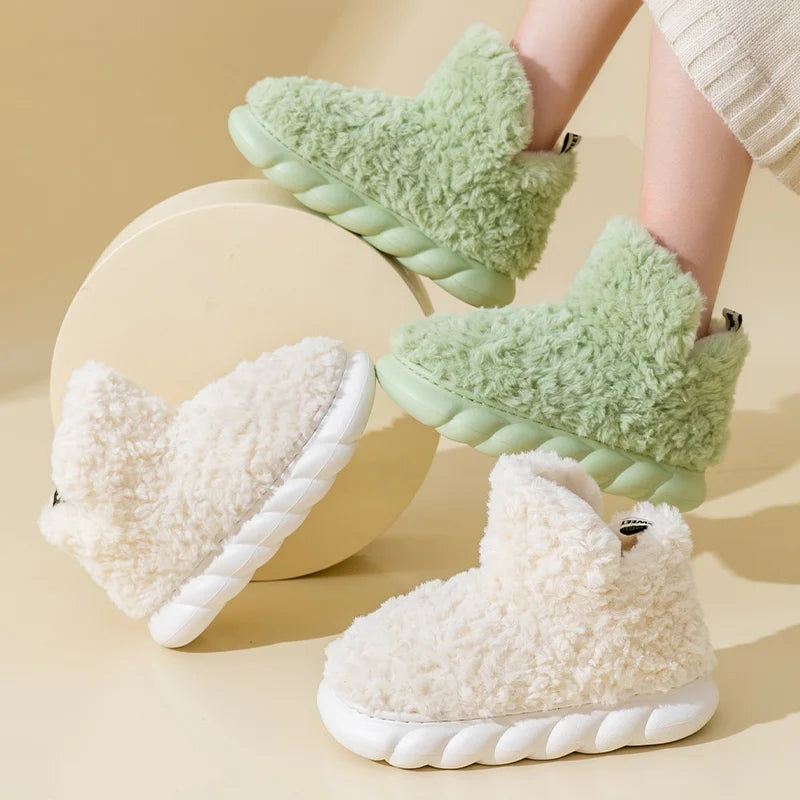 VelvetLuxe Slippers - Luxurious Comfort for Cold Days