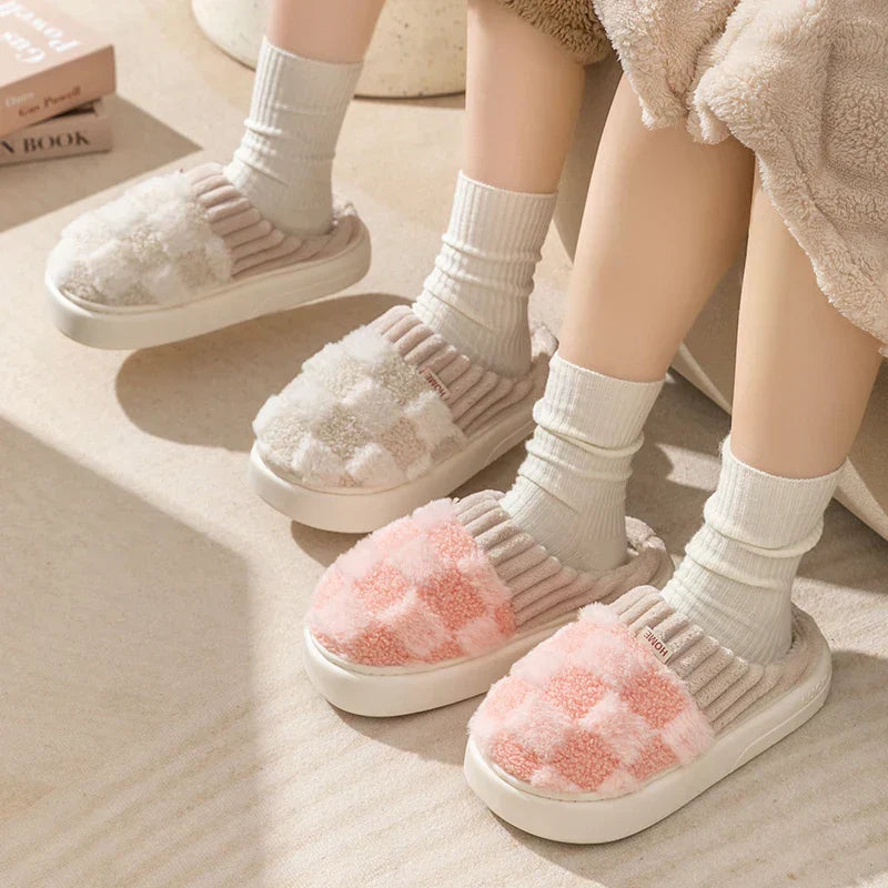 Dreamy Feet Slippers - Trendy Checked Cotton Slippers for Optimal Comfort