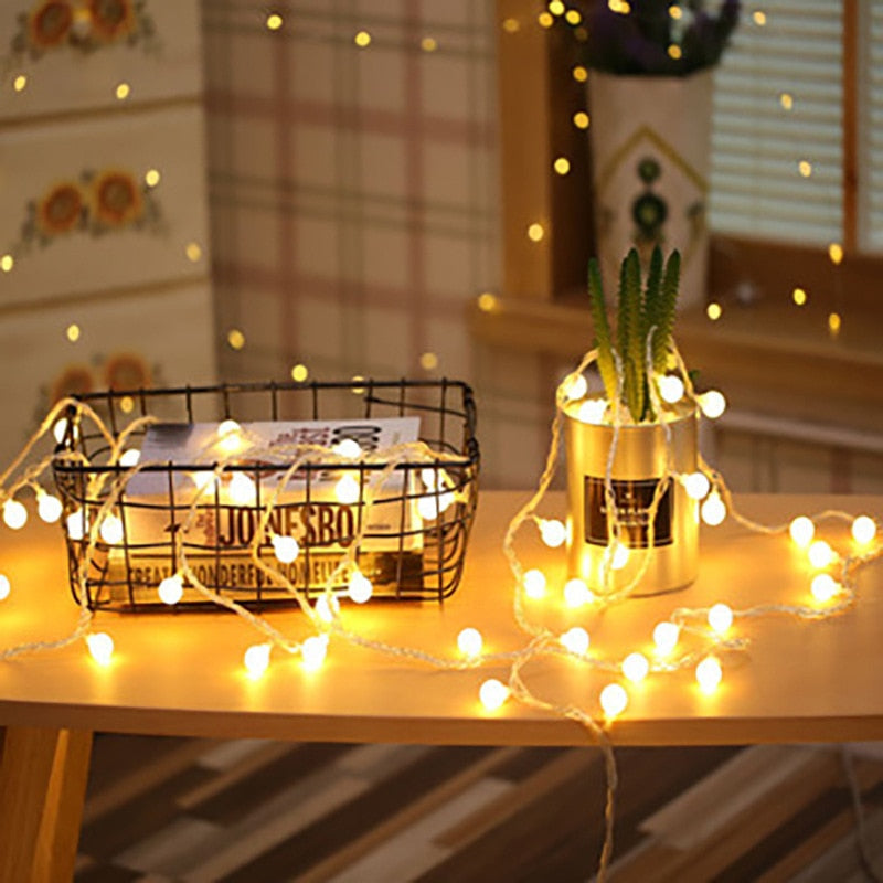 Xmas Glow – Warm Ambient Lamps for the Holidays