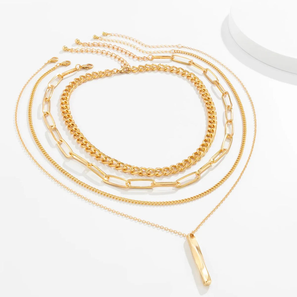 LuxeCharm - Elegant Choker Necklaces in Set