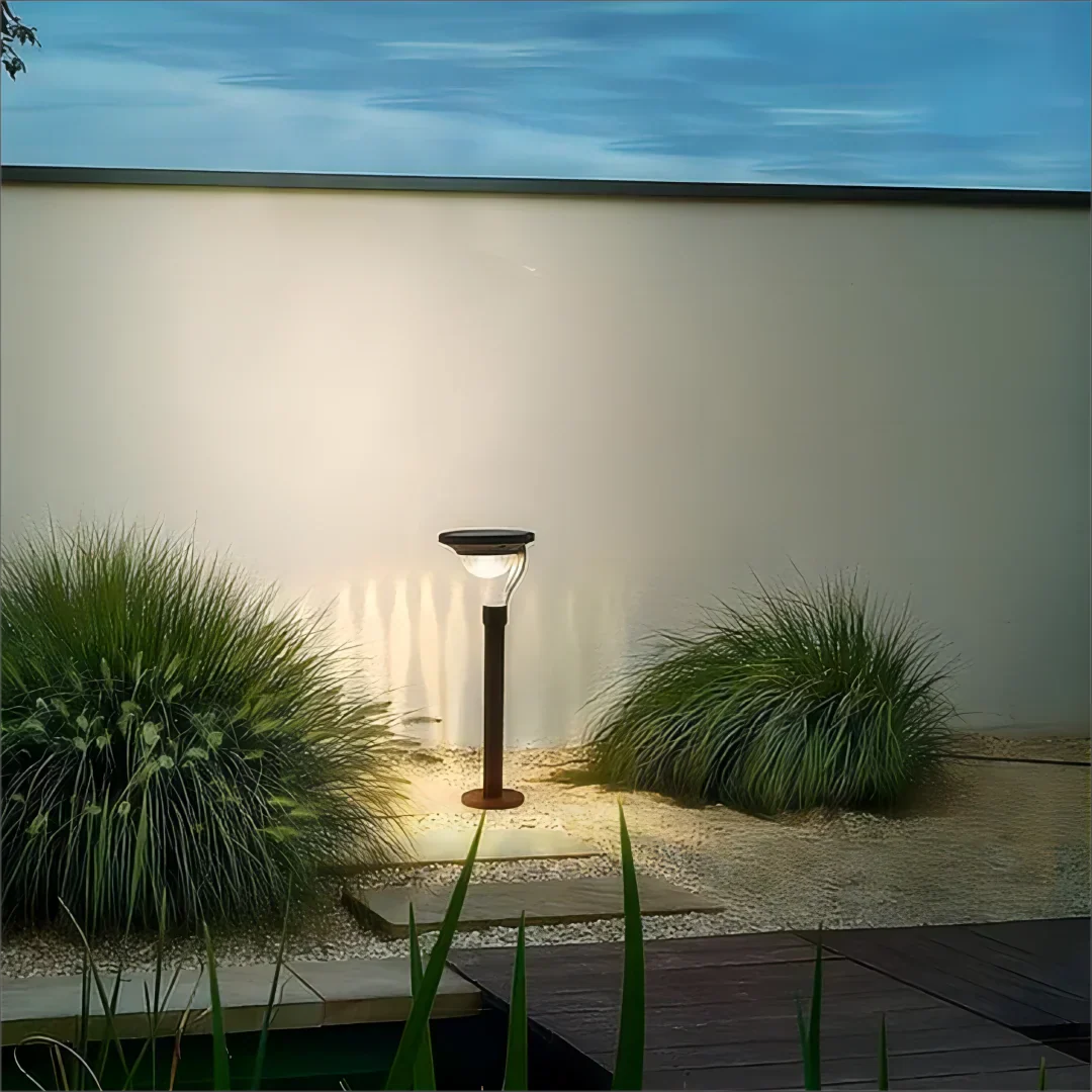 EcoBright - Sustainable Solar Garden Light for Outdoors