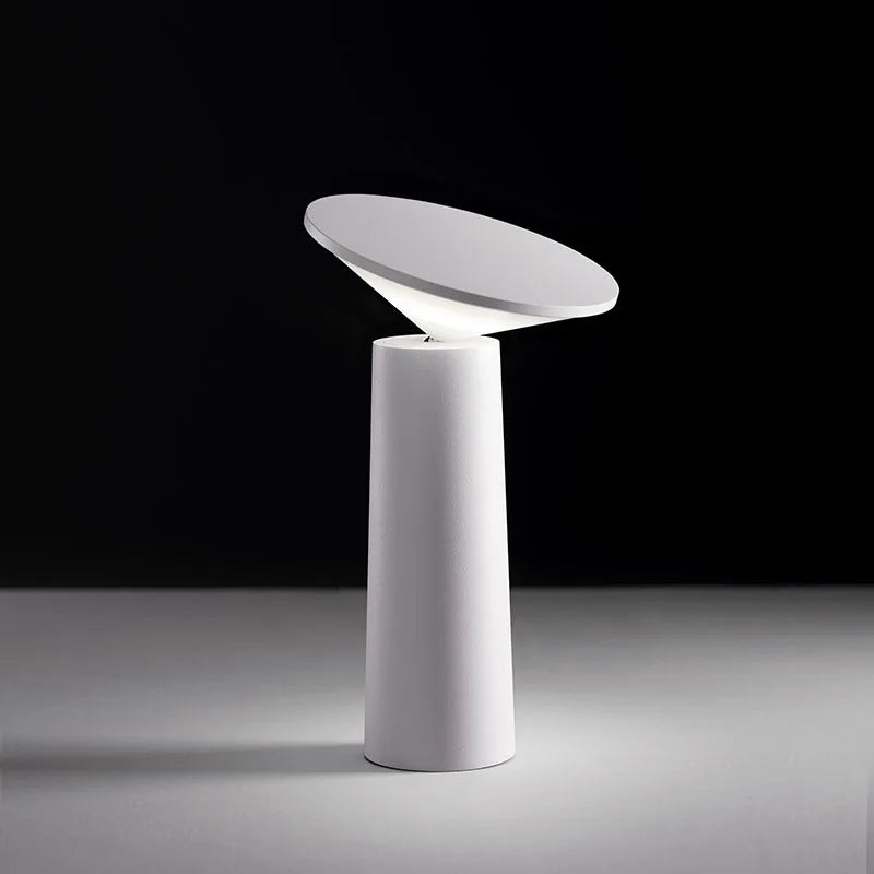 ChicLicht – Modern Touch Table Lamp with USB