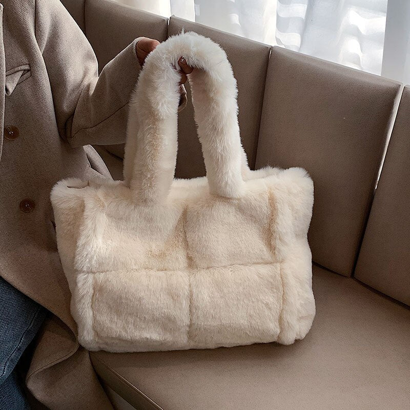 Pipa Plush Bag - Winter Comfortable Women's Bag