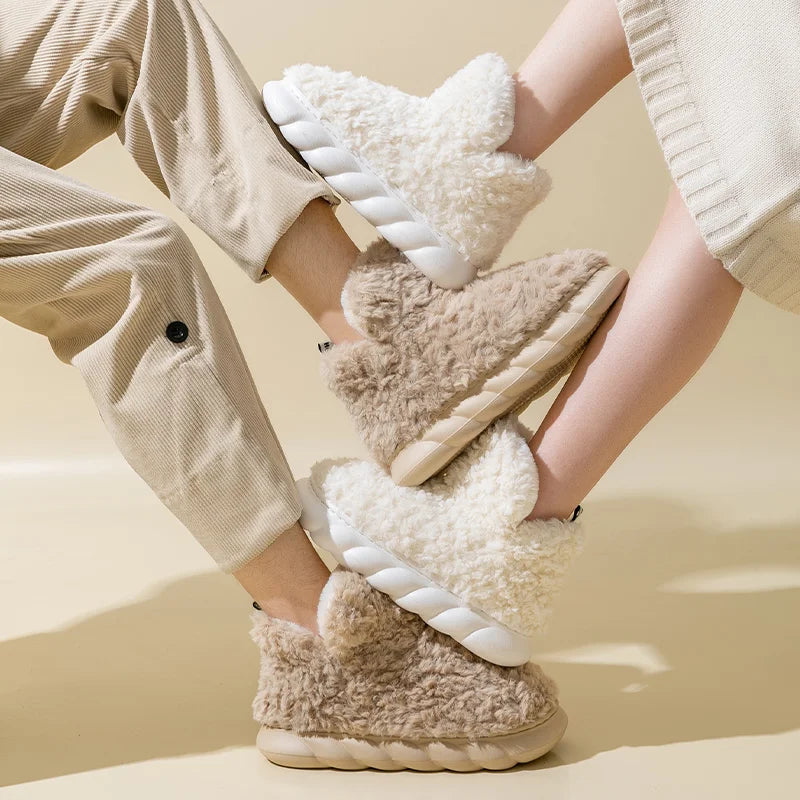 VelvetLuxe Slippers - Luxurious Comfort for Cold Days