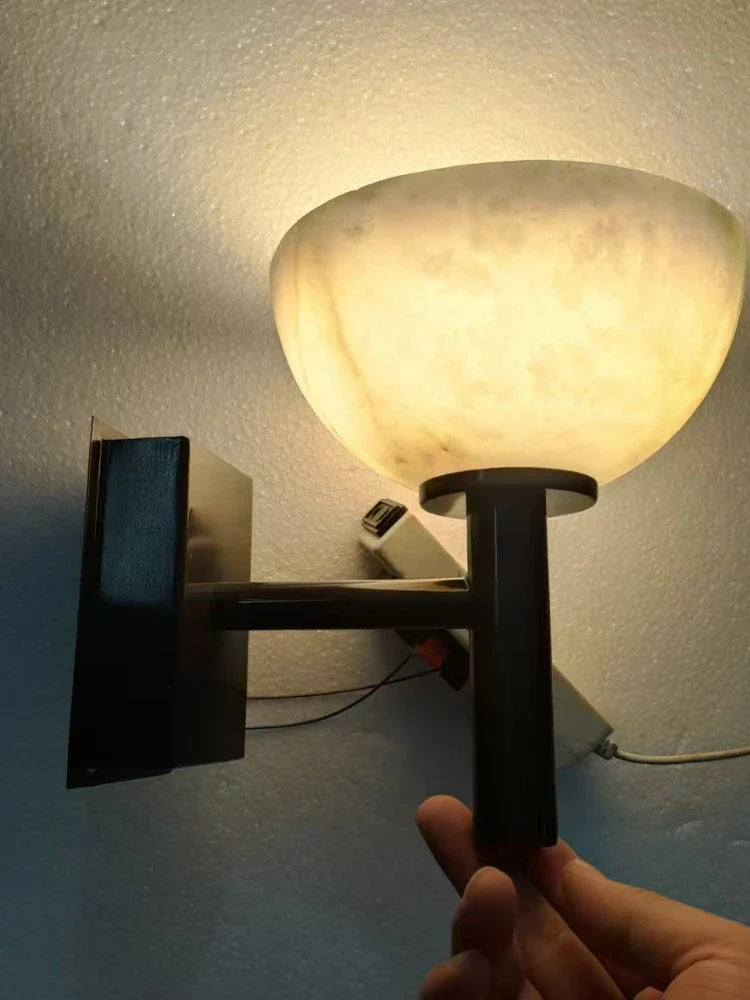 MarbleLuxe – Elegant Antique Marble Wall Lamp