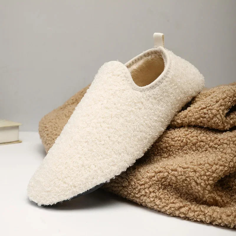 Cloud Warmers Slippers - Luxurious Plush House Shoes for Optimal Comfort