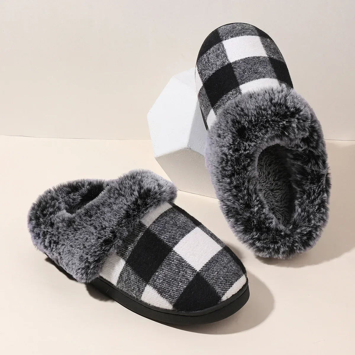 Velvet Vibes Slippers - Child-Friendly Winter Slippers Made of Wool and Cotton with Anti-Slip