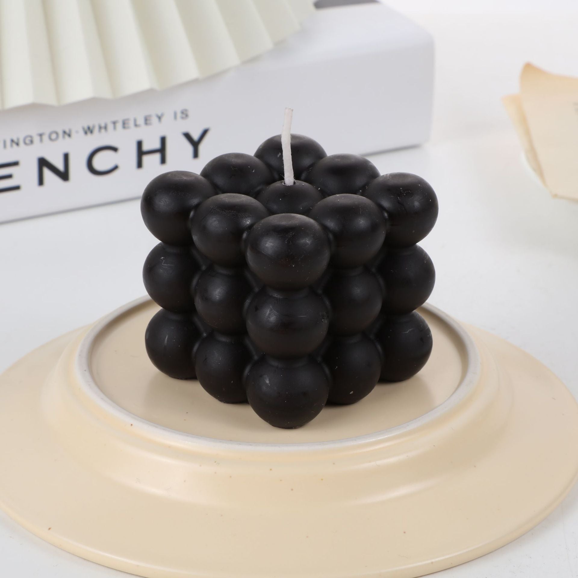 BubbleGlow Candle - Trendy Candle for Your Interior