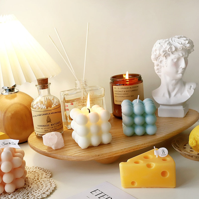 BubbleGlow Candle - Trendy Candle for Your Interior