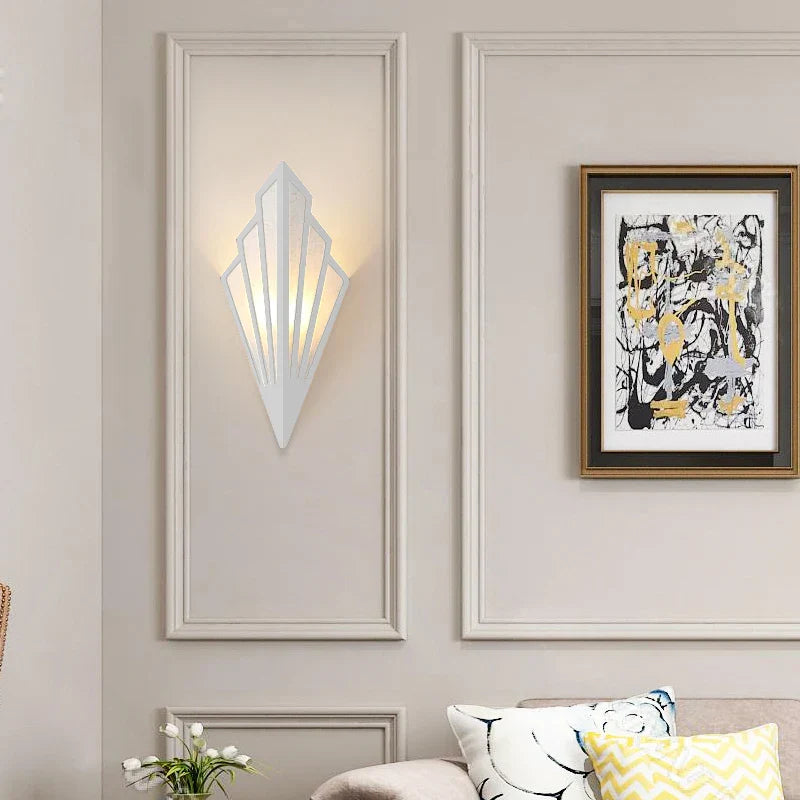 NordicGlow - Trendy LED Wandlamp voor Woonkamer en Slaapkamer