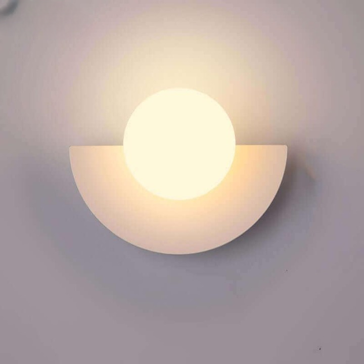 Northern Lights Charm - Half-Moon Metal Wall Lamp