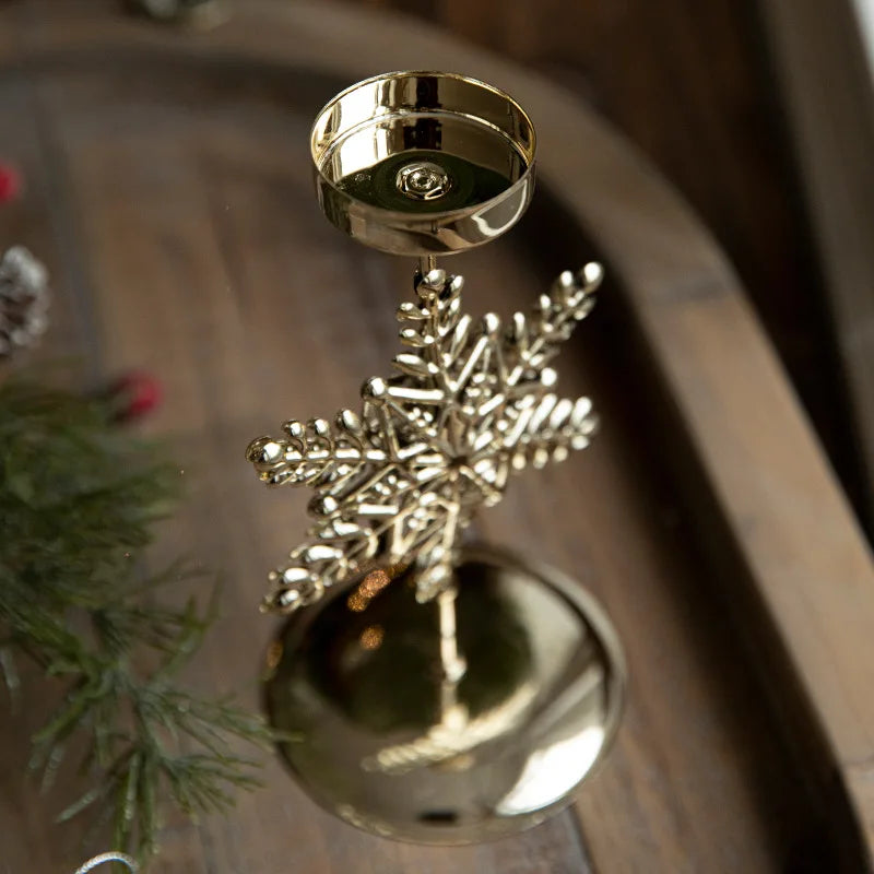 StarGlow Candle Holder - Elegant Gold Decoration for the Holidays