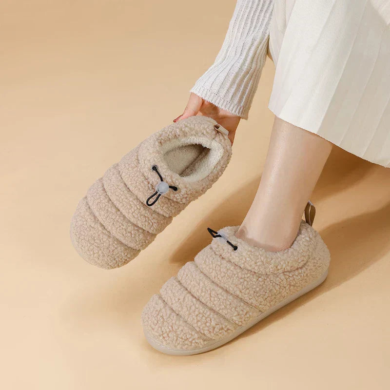 CloudWalk Slippers - Stylish Plush Non-Slip Slippers for Ultimate Winter Comfort