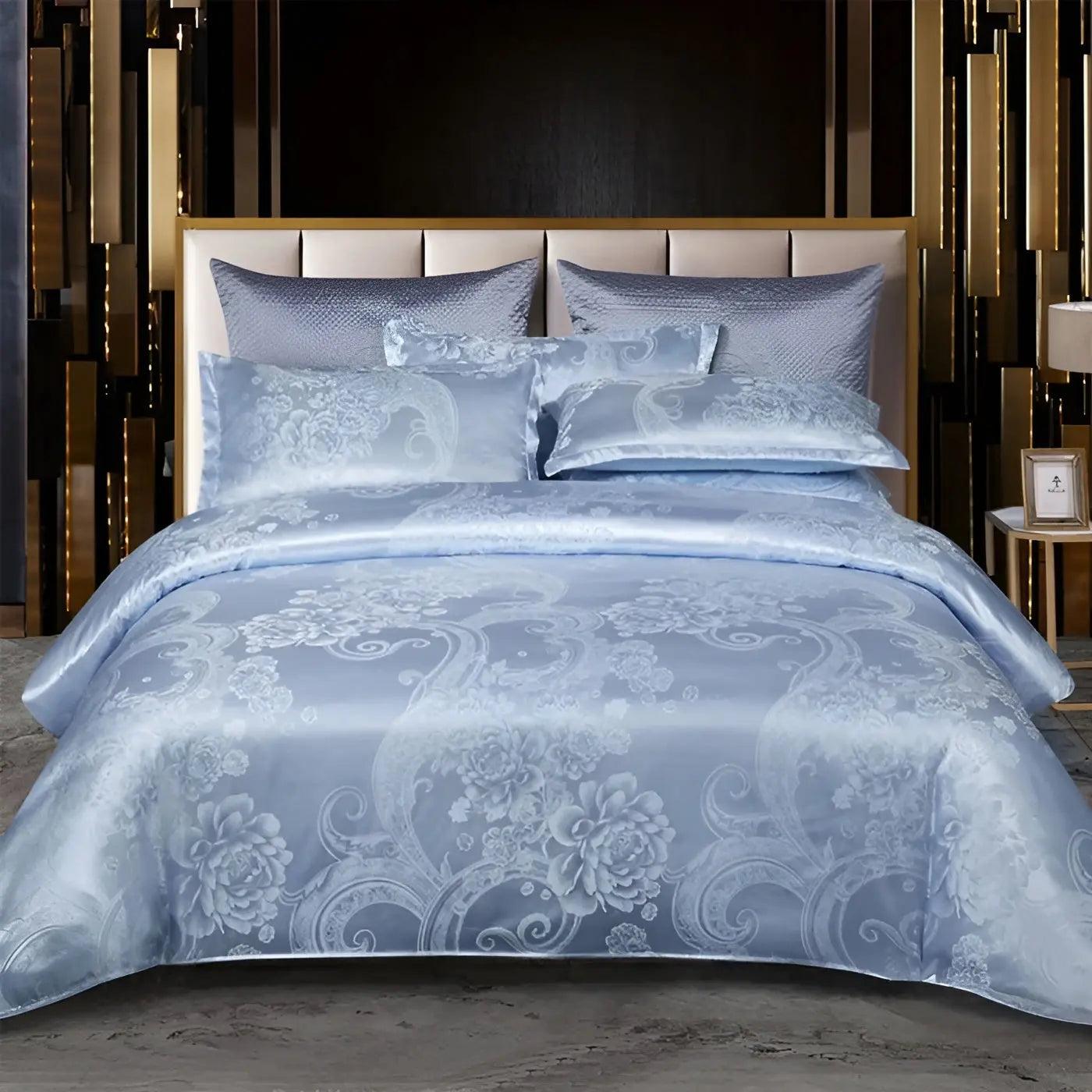 Chic Satin Jacquard Duvet Cover for a Luxury Bedroom