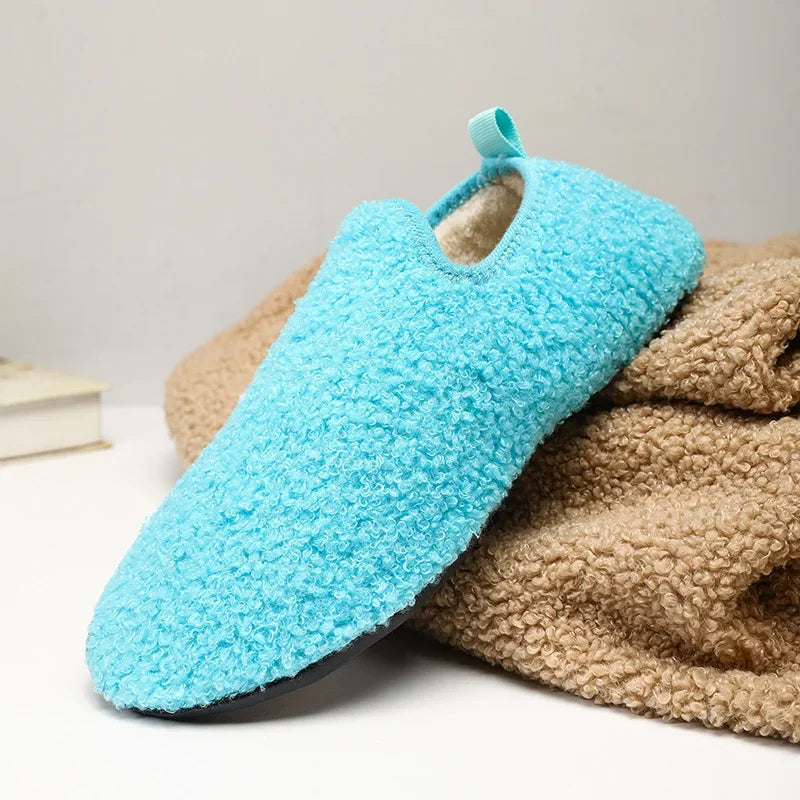 Cloud Warmers Slippers - Luxurious Plush House Shoes for Optimal Comfort