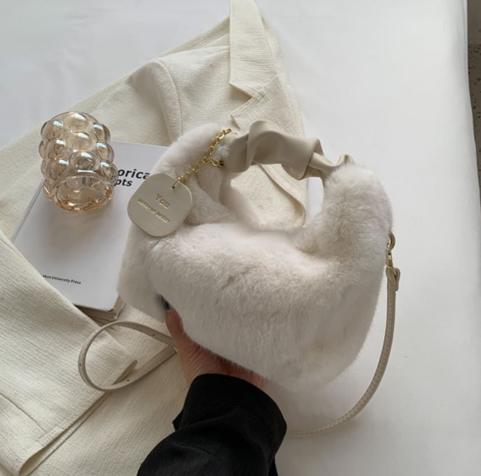 FluffyBag - Adorable Cuddly Handbag