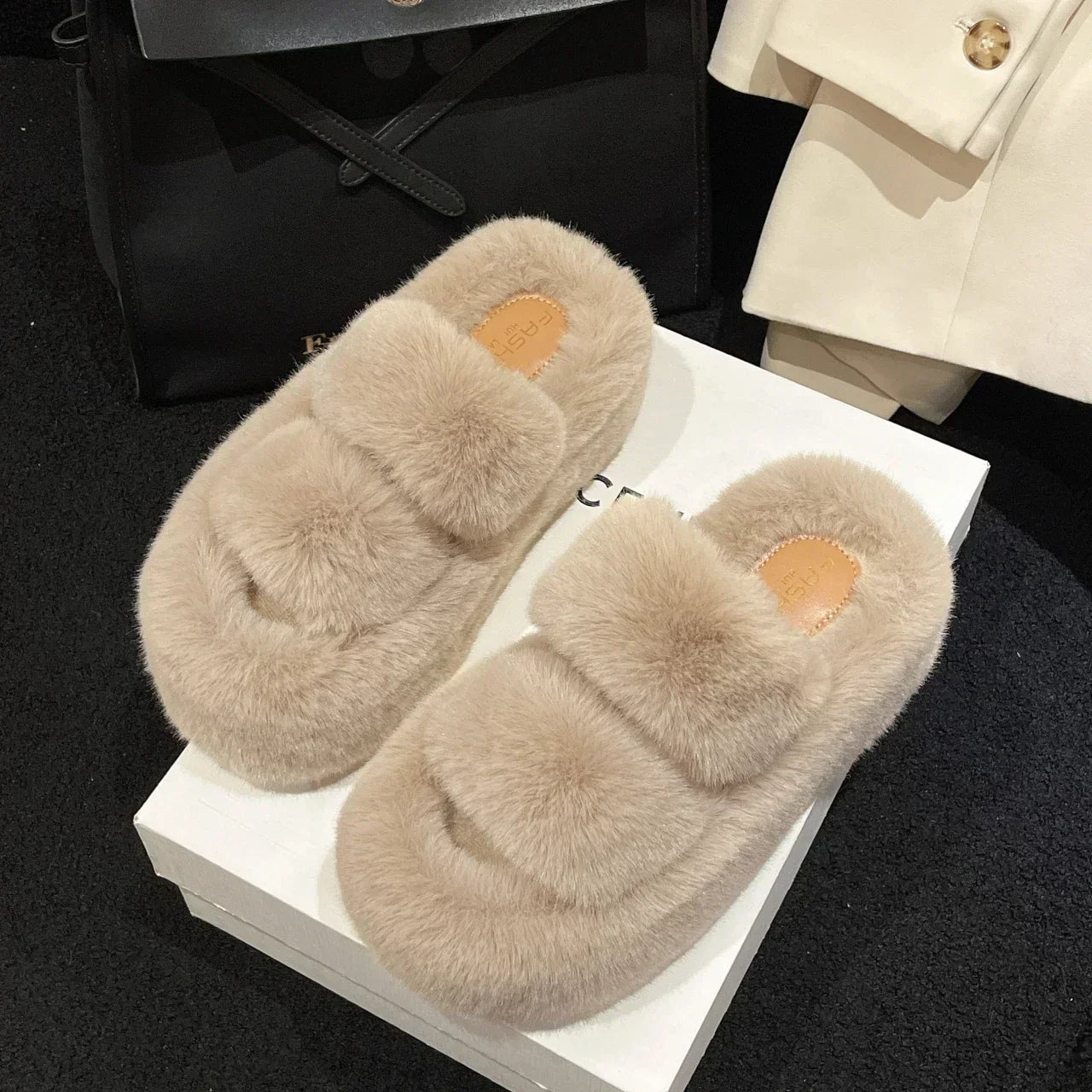 FluffSteps Slippers - Luxury Plush Slippers for Ultimate Comfort