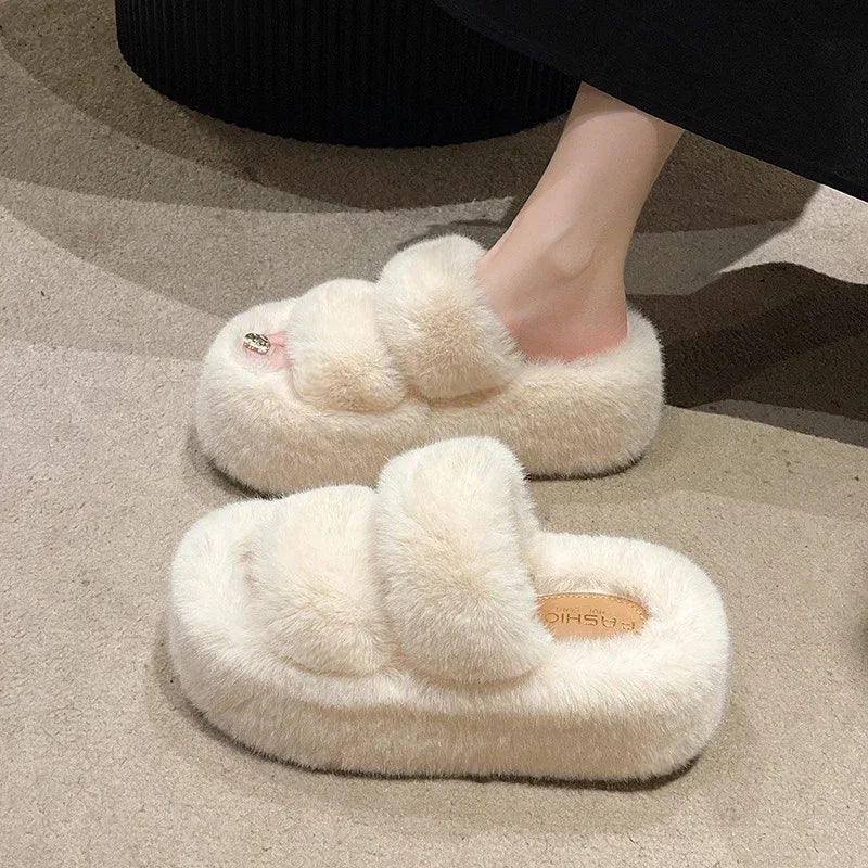 FluffSteps Slippers - Luxury Plush Slippers for Ultimate Comfort