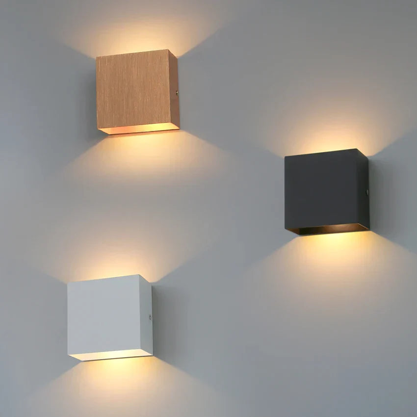 Eclat Romanov – Sleek LED Wall Lamp for Any Interior
