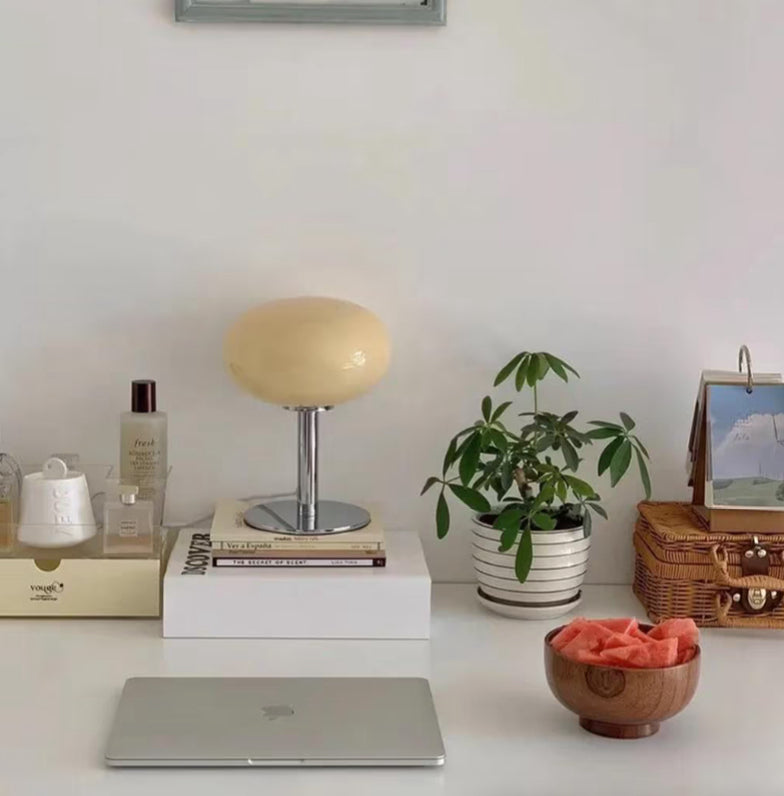 Enchanting Light – Elegant Beige LED Lamp for Atmospheric Lighting