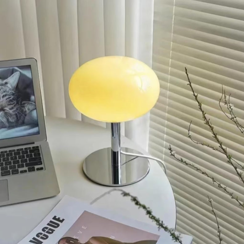 Enchanting Light – Elegant Beige LED Lamp for Atmospheric Lighting