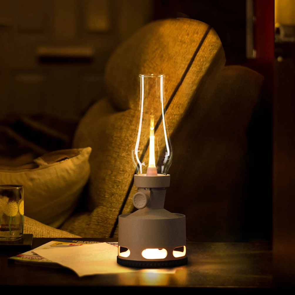 NostalgiaLamp - Vintage LED Lantern for Atmospheric Evenings