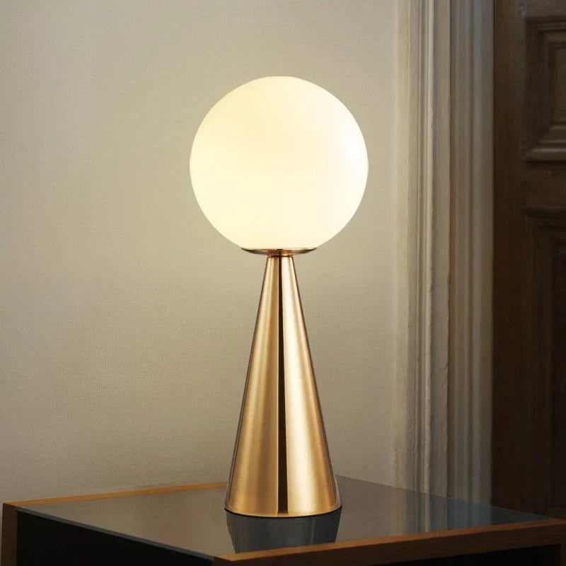 GildedGlow - Luxurious Creative Table Lamp for Atmospheric Interiors