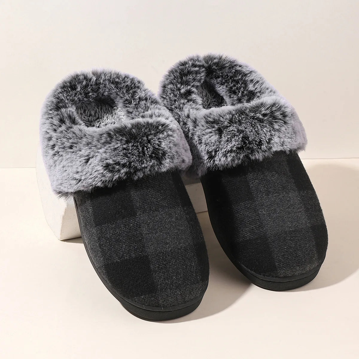 Velvet Vibes Slippers - Child-Friendly Winter Slippers Made of Wool and Cotton with Anti-Slip