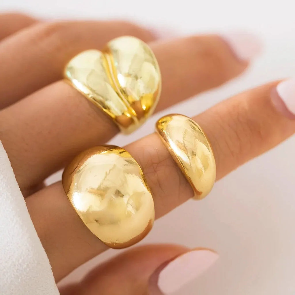 TrioGlam Rings - Set of 3 Shiny Metal Decorations