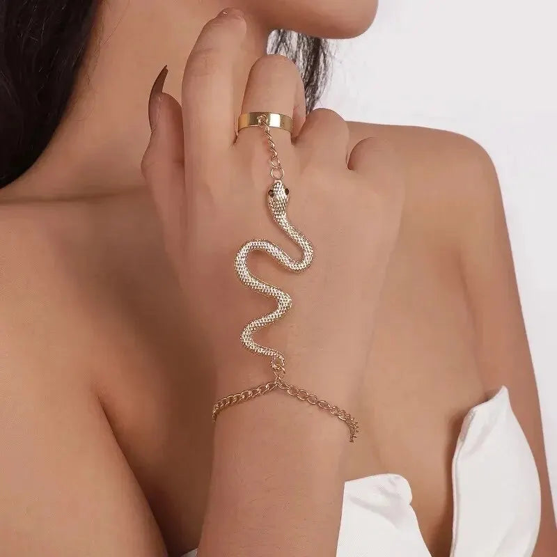 SerpentElegance – Luxury Snake Bracelet and Ring Set