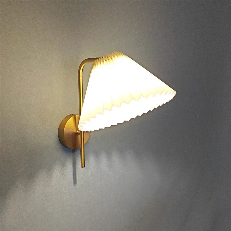 NordicLuxe - Luxury Gold Wall Lamp for the Bedroom