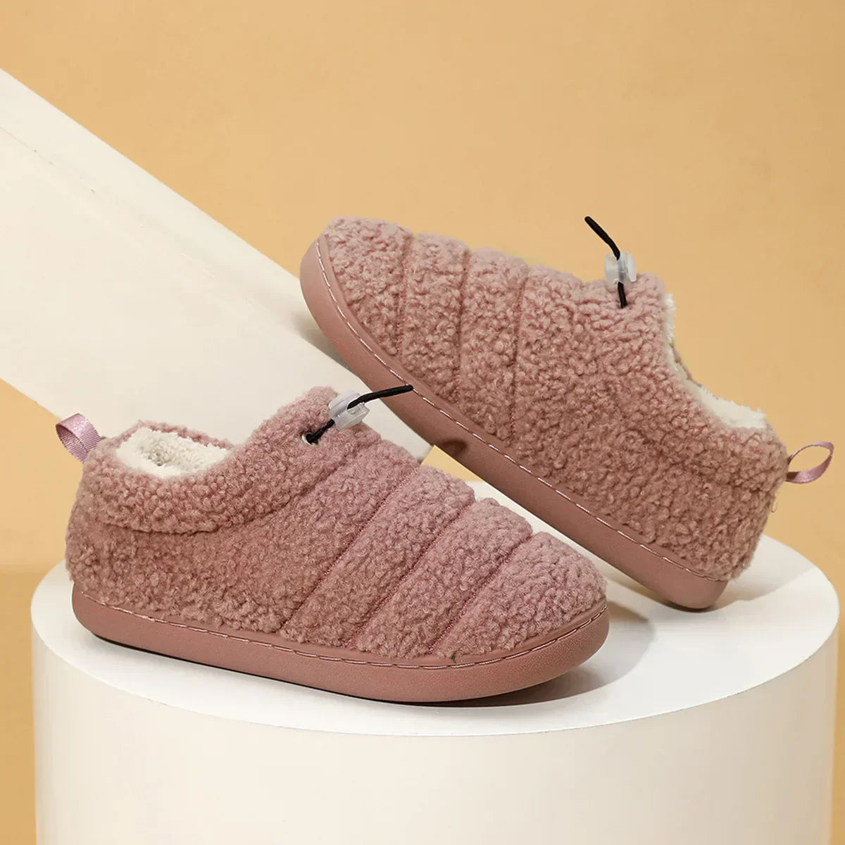 CloudWalk Slippers - Stylish Plush Non-Slip Slippers for Ultimate Winter Comfort