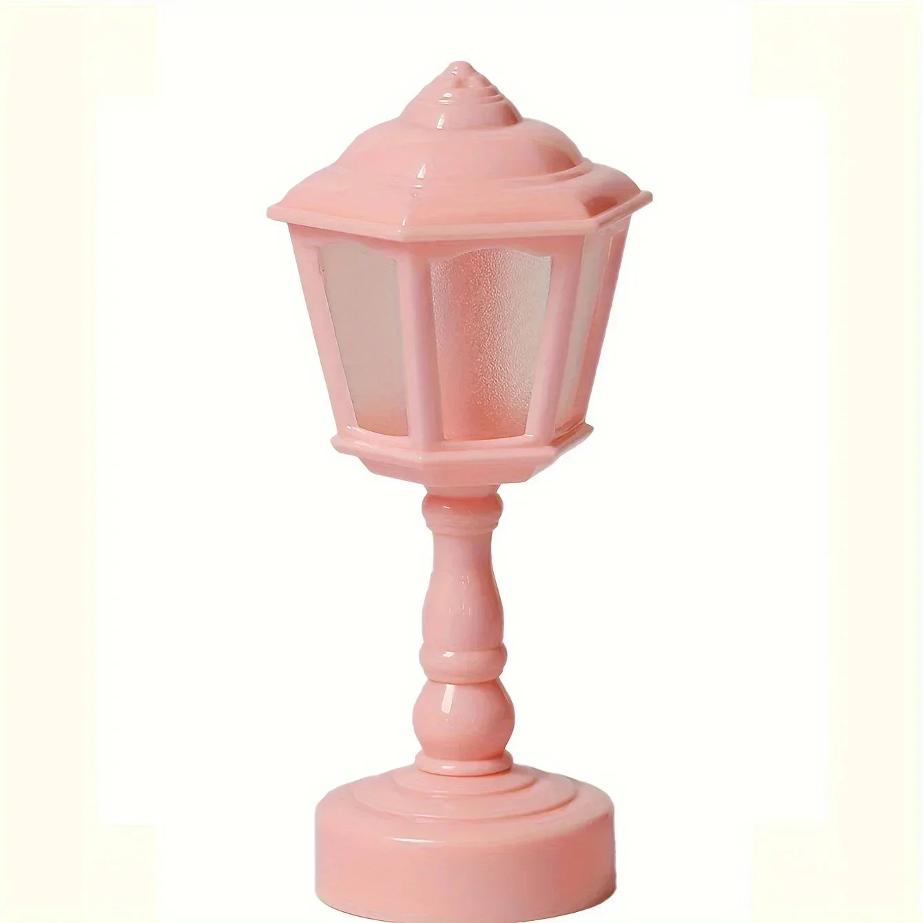 ChicGloed – Elegant Table Lamp with Geometric Design