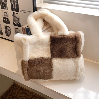 Pipa Plush Bag – Cozy Winter Handbag for Women