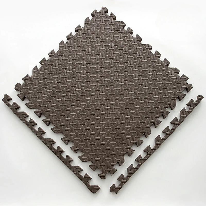 SafePlay Thick Play Mat for Babies – Safe and Comfortable Play Area