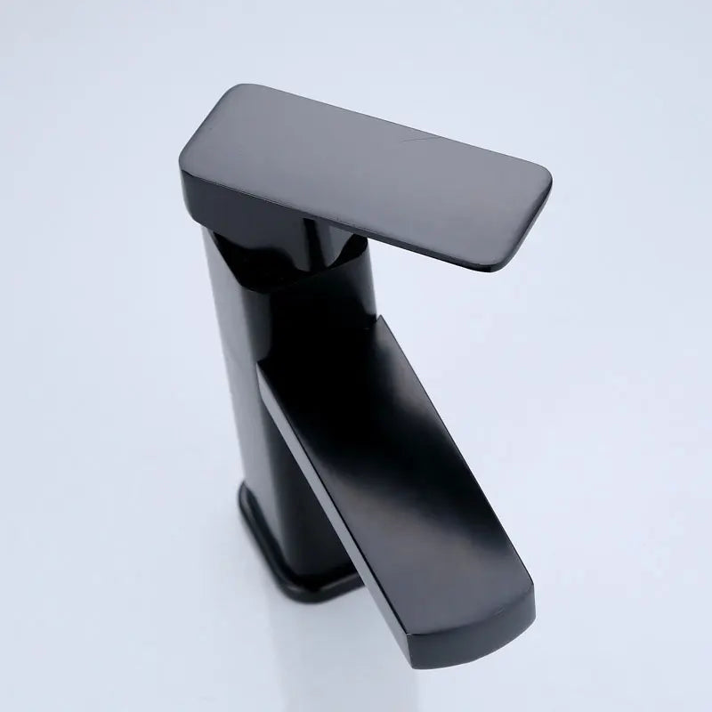 Luxury RETHME Basin Faucet - with Stylish Water Flow