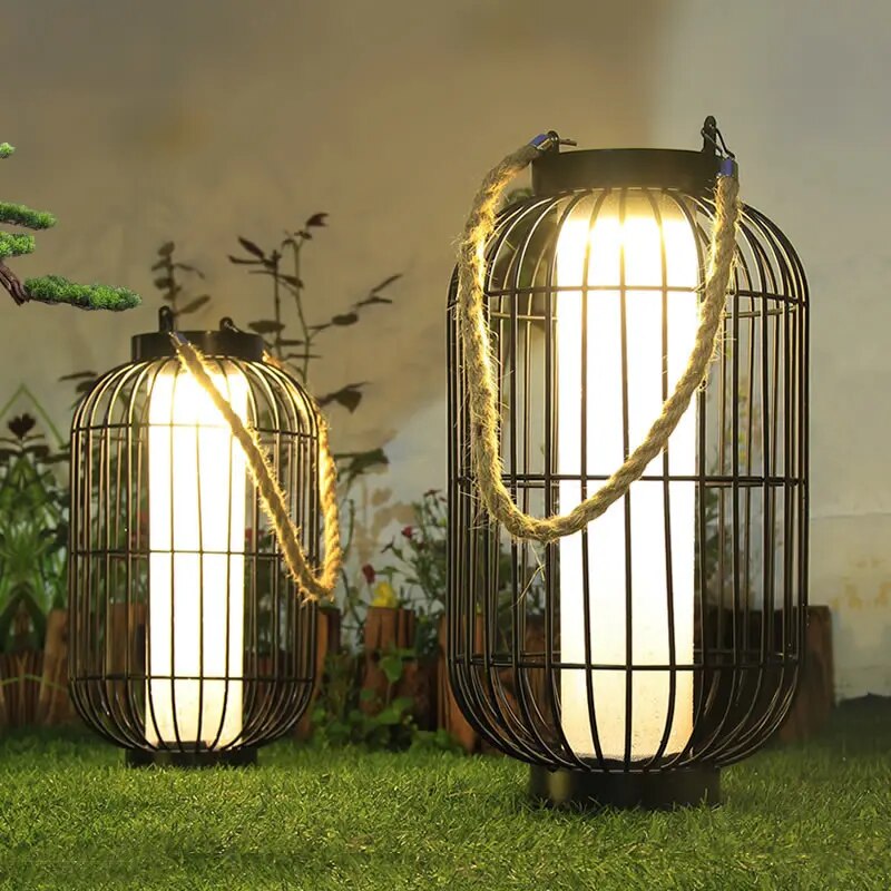 Solira SolarLight – Stylish Outdoor Solar Lamp