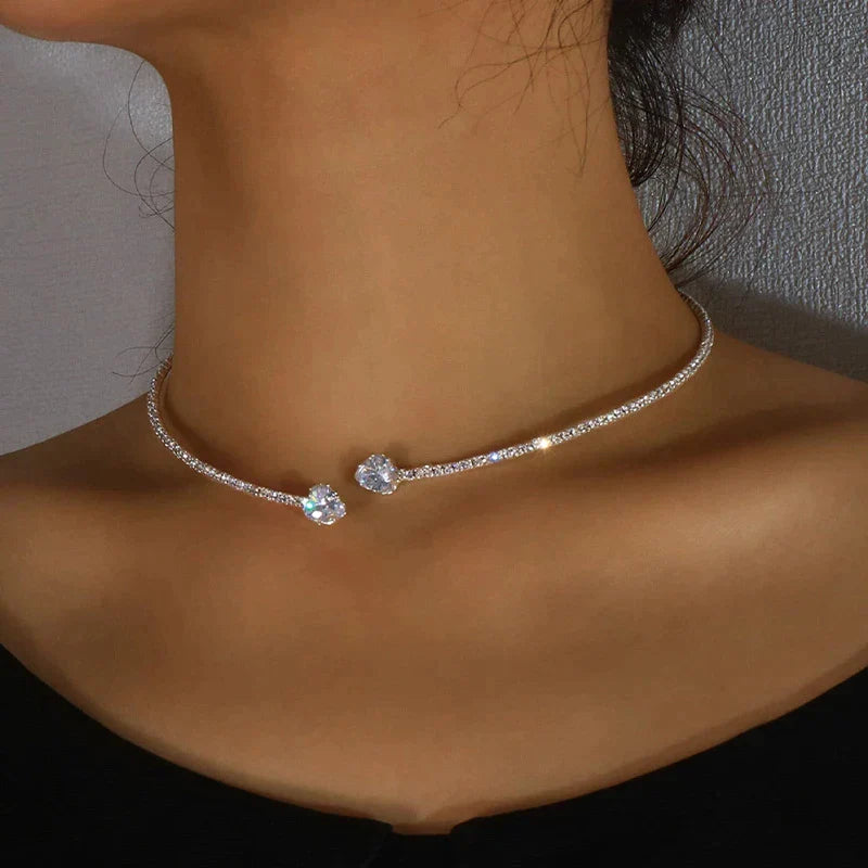 Radiant Choker Necklace with Beautiful Stones | Unique Accessory!