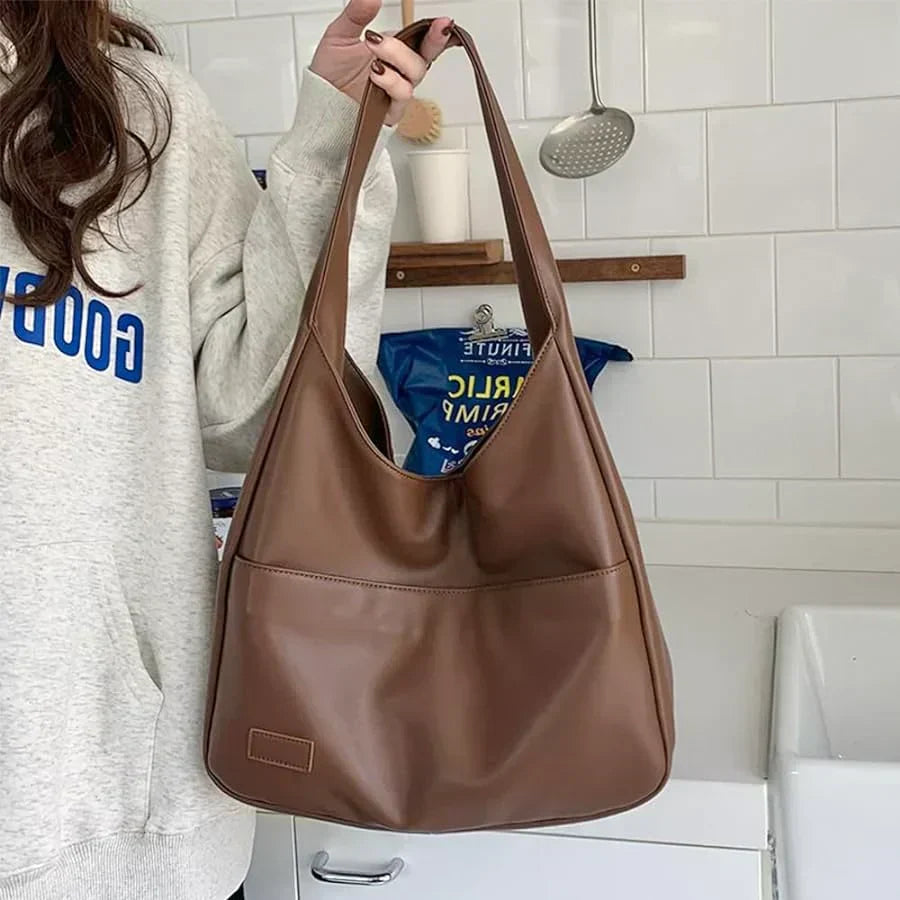 UrbanElegance - Luxury Shoulder Bag with Stylish Design