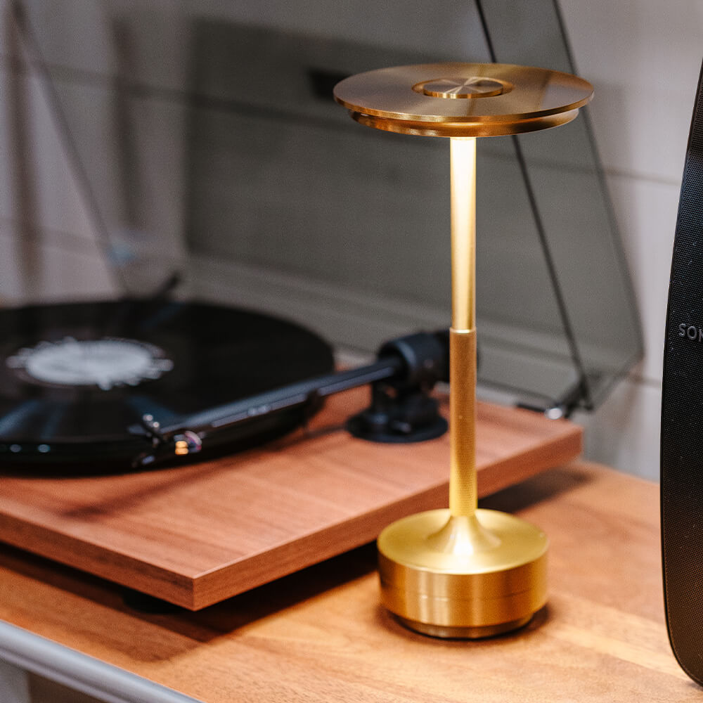 Lumiglow - Elegant Wireless Designer Lamp for Atmospheric Lighting